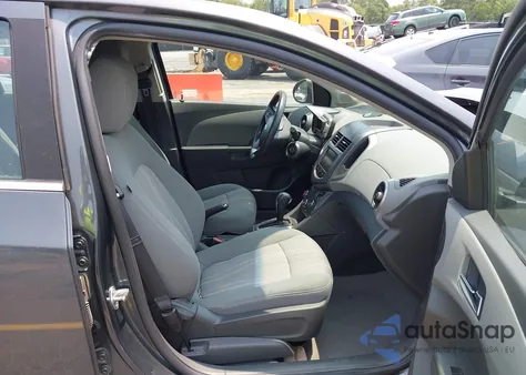 2013 Chevrolet Sonic Lt Auto z USA, uszkodzony, nr VIN 1G1JC6SH5D4213115